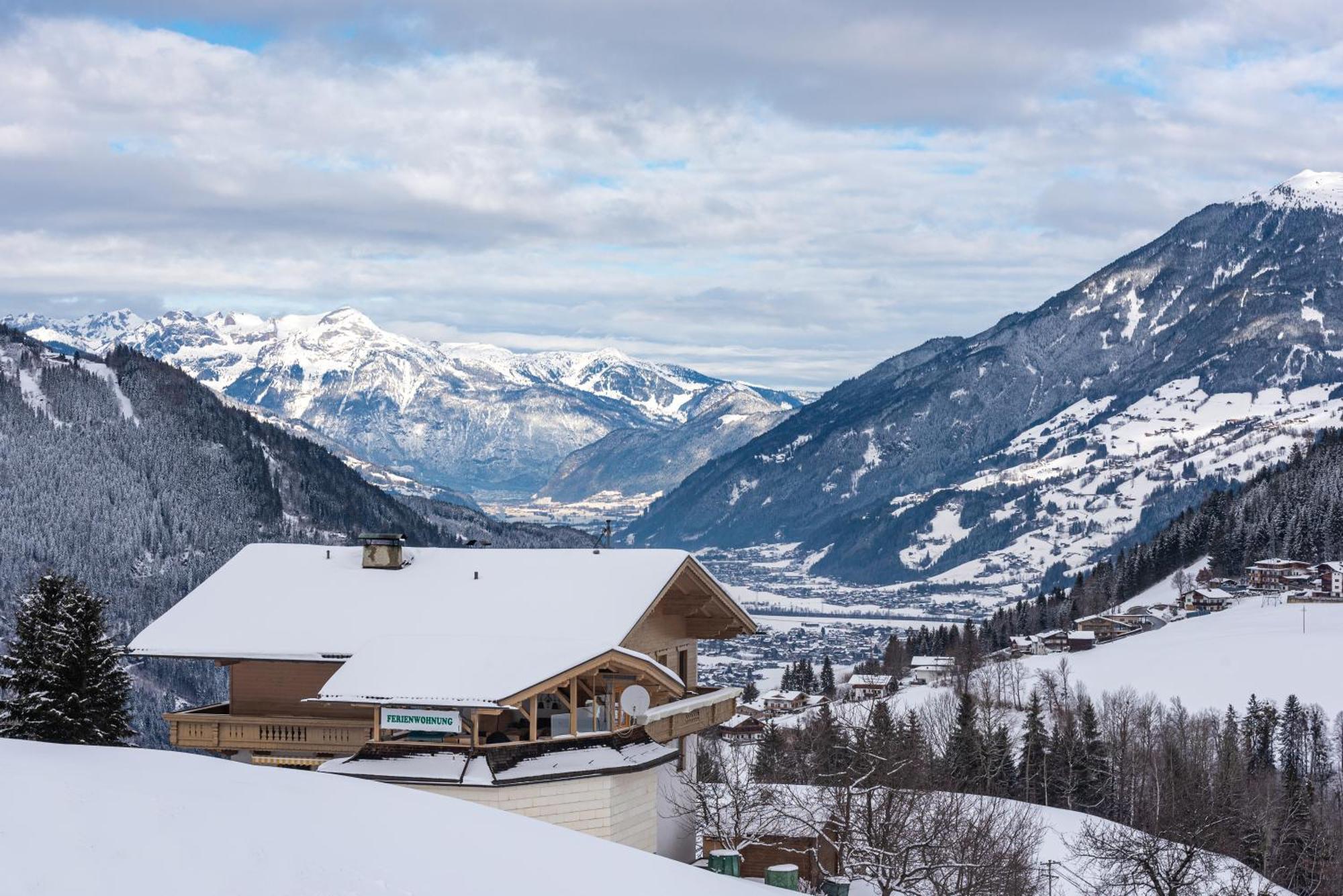 Ferienwohnung Ausblick Zillertal Hainzenberg Exterior photo