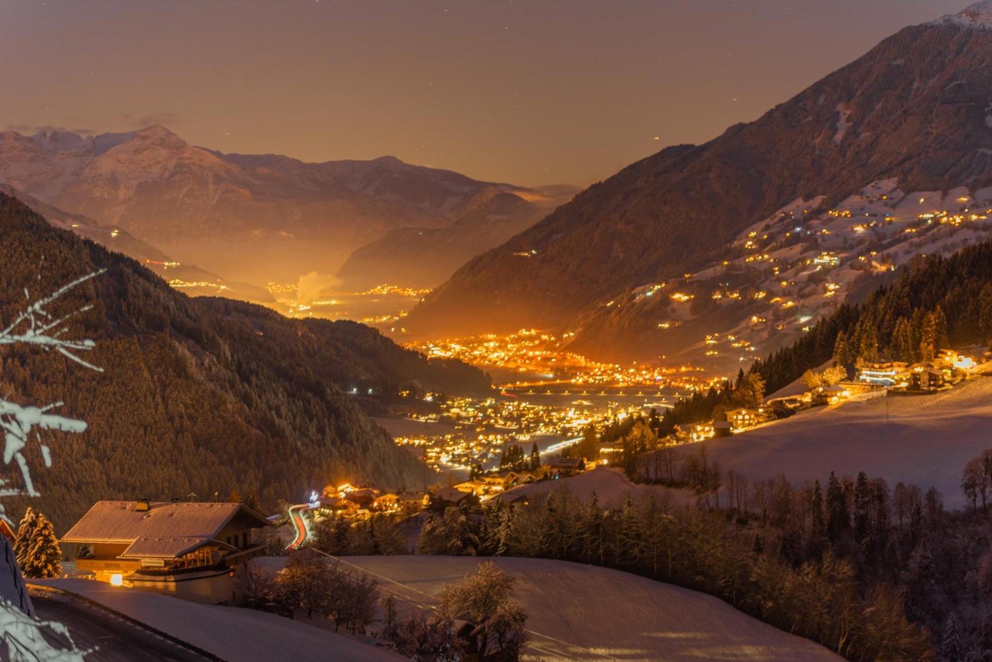 Ferienwohnung Ausblick Zillertal Hainzenberg Exterior photo